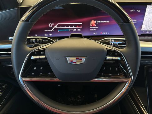New 2026 Cadillac Escalade Luxury w/ LPO, Radiant Package AWD/4WD image 19
