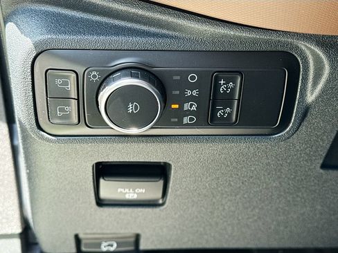 Used 2024 Ford Bronco Outer Banks AWD/4WD image 8
