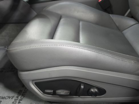Used 2024 Porsche Taycan RWD image 23