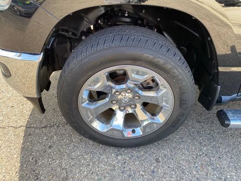 Used 2023 RAM 1500 Big Horn AWD/4WD image 12