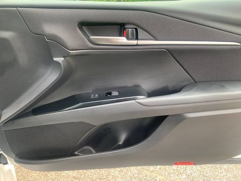 Used 2026 Toyota Camry LE FWD image 19