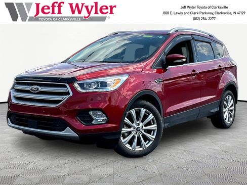 Used 2018 Ford Escape Titanium w/ Ford Safe & Smart Package FWD image 1