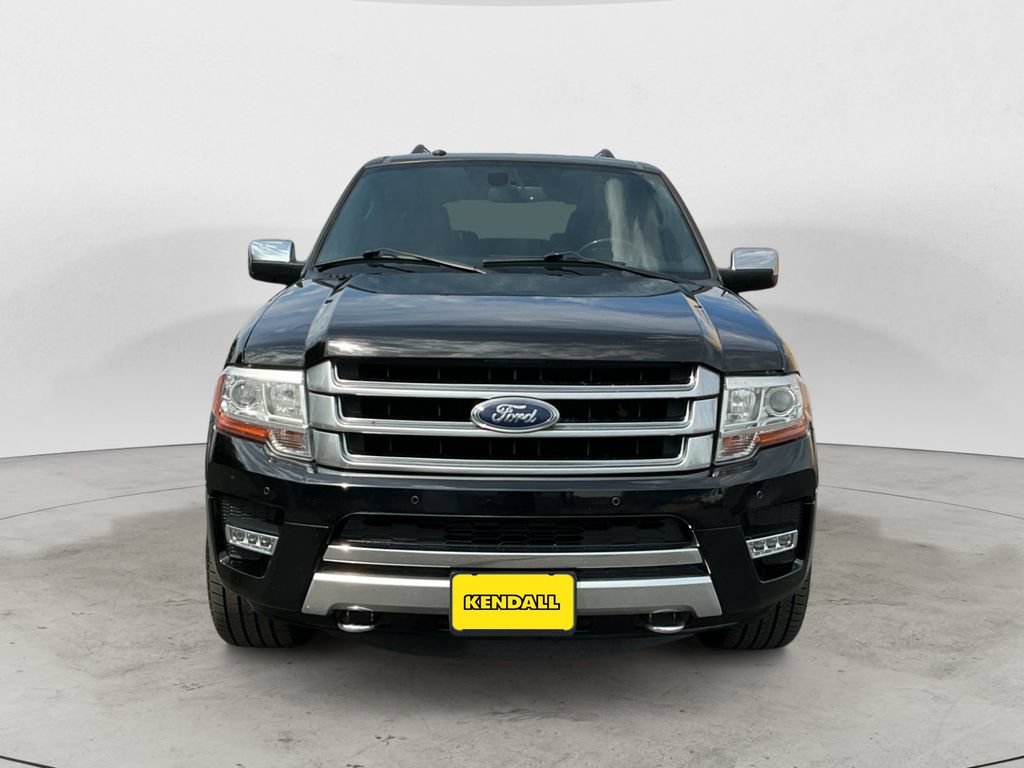 Used 2017 Ford Expedition EL Platinum AWD/4WD image 2