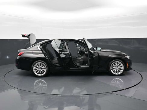 Certified 2024 BMW 330i Sedan w/ Premium Package RWD image 35