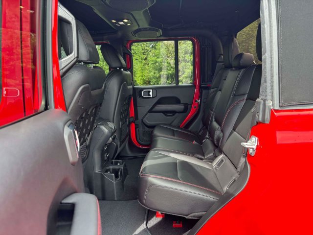 Used 2020 Jeep Gladiator Rubicon AWD/4WD image 25