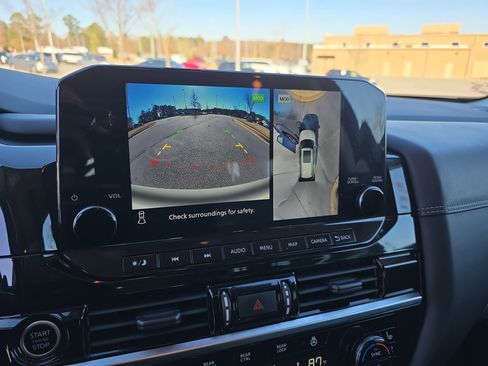 Used 2022 Nissan Pathfinder Platinum w/ Cargo Package image 22