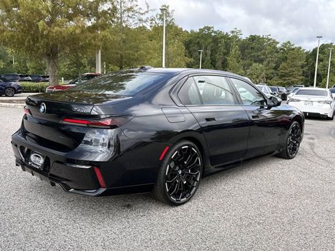 New 2026 BMW 740i RWD image 3