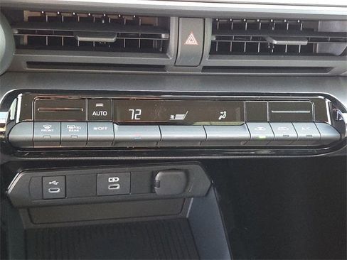 New 2026 Toyota Prius LE image 21