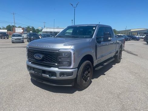 Used 2024 Ford F250 Lariat w/ Sport Appearance Package AWD/4WD image 2