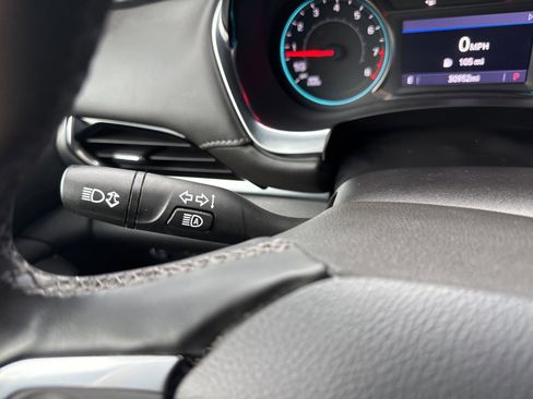 Used 2023 Chevrolet Traverse LT w/ Rear Camera Mirror Package image 36