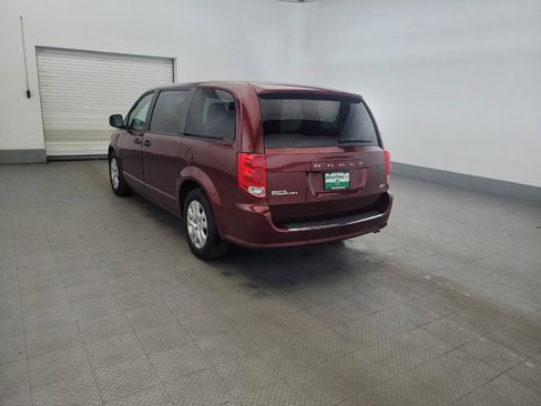 Used 2019 Dodge Grand Caravan SE FWD image 5