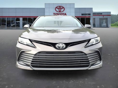 Used 2023 Toyota Camry LE FWD image 10