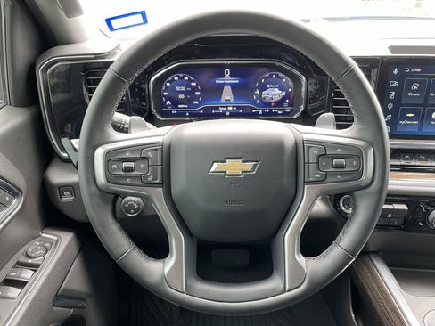 Used 2025 Chevrolet Silverado 1500 LT image 13