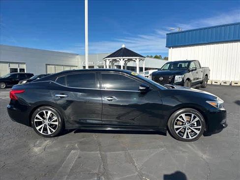 Used 2018 Nissan Maxima Platinum image 2