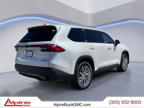 Used 2024 Toyota Grand Highlander FWD image 5