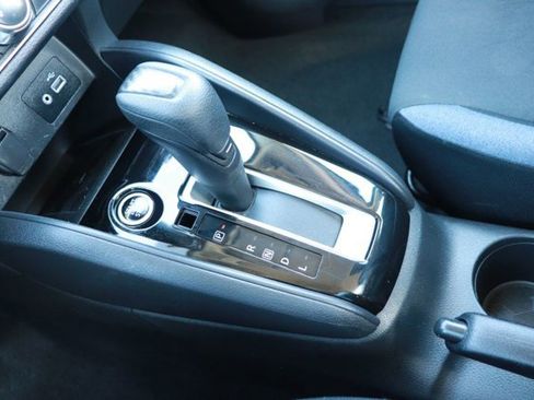 Used 2023 Nissan Versa SV image 15