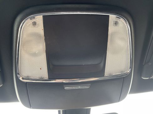 Used 2023 Dodge Charger SXT image 32