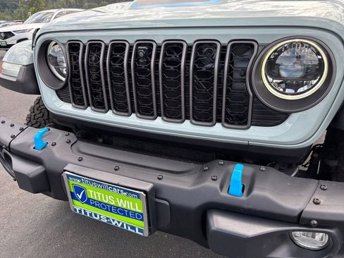 Used 2023 Jeep Wrangler Unlimited Rubicon 4xe AWD/4WD image 33