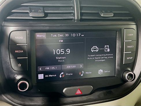 Used 2022 Kia Soul LX image 14