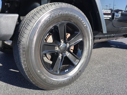 Used 2015 Jeep Wrangler Unlimited Sport w/ Quick Order Package 24S image 22