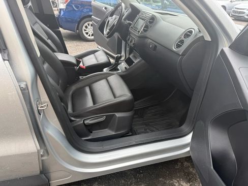 Used 2017 Volkswagen Tiguan S AWD/4WD image 13