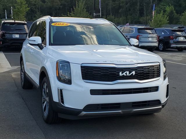 Used 2022 Kia Telluride EX w/ EX Premium Package FWD image 3