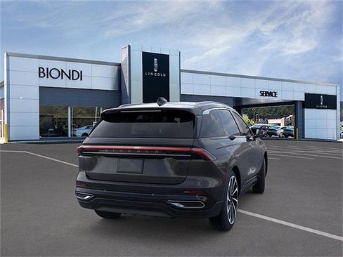 New 2026 Lincoln Nautilus Black Label image 8