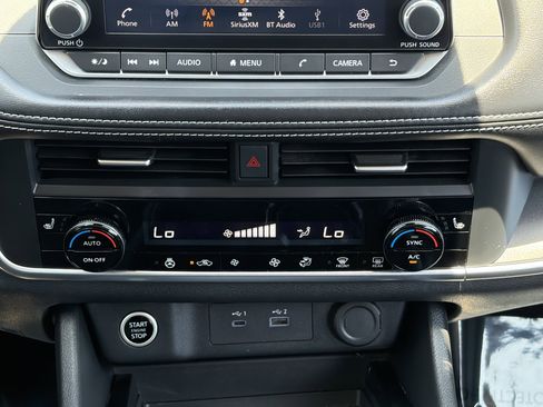 Used 2023 Nissan Rogue SV w/ SV Premium B Package FWD image 22