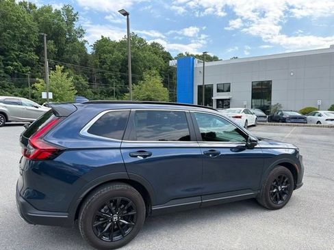 Used 2025 Honda CR-V Sport image 4