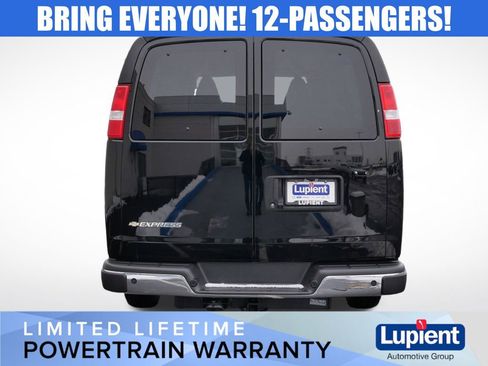 Used 2025 Chevrolet Express 3500 LT w/ LT Preferred Equipment Group image 4