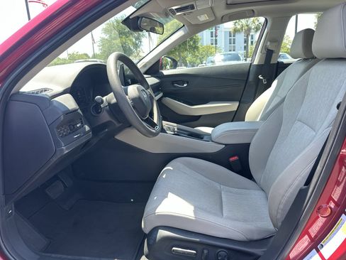Used 2023 Honda Accord EX image 16