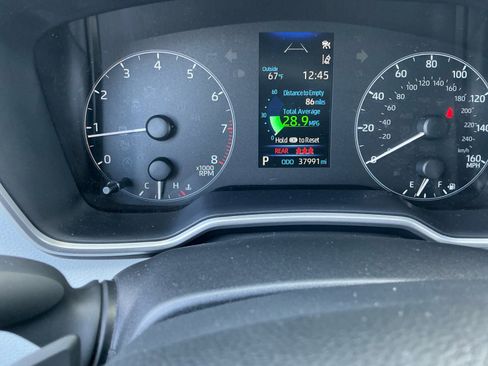 Certified 2024 Toyota Corolla SE image 11