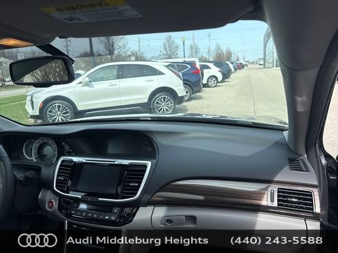 Used 2017 Honda Accord EX-L image 13