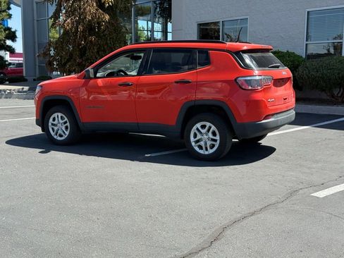 Used 2018 Jeep Compass Sport AWD/4WD image 6