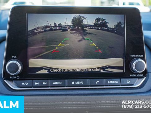 Used 2024 Nissan Rogue SV FWD image 35