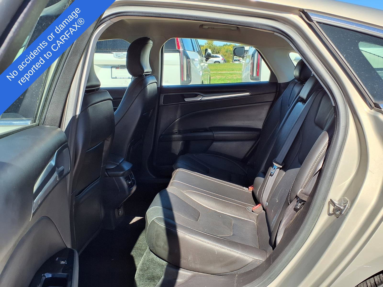 Used 2016 Ford Fusion Titanium FWD image 12