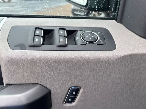 Used 2016 Ford F150 XLT w/ Equipment Group 302A Luxury RWD image 8