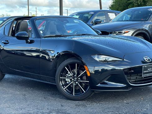 Certified 2025 MAZDA MX-5 Miata RF Grand Touring RWD image 2