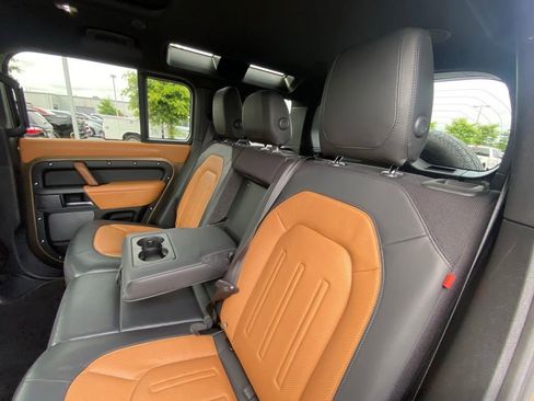 Used 2020 Land Rover Defender 110 X AWD/4WD image 25
