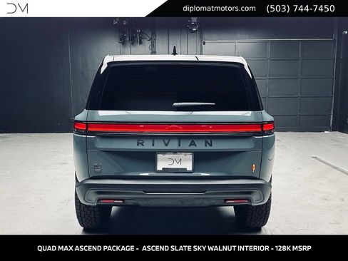 Used 2026 Rivian R1S Premium AWD/4WD image 5