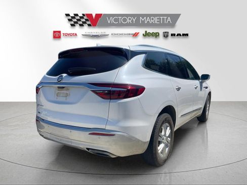 Used 2020 Buick Enclave Essence w/ Sound and Sites Package AWD/4WD image 4