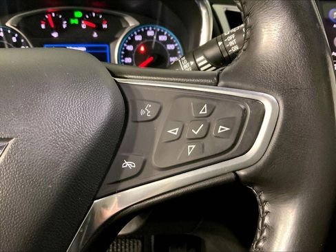 Used 2022 Chevrolet Equinox LT image 19