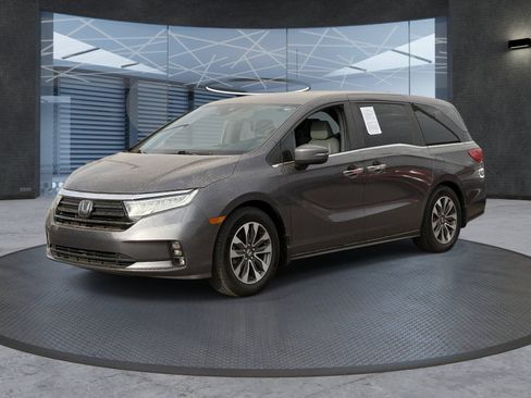 Used 2022 Honda Odyssey EX-L image 2