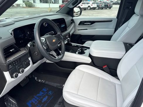 Used 2025 Chevrolet Tahoe Premier w/ Sun And Tow Package RWD image 11