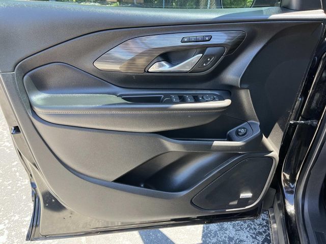 Used 2019 GMC Terrain SLT w/ Preferred Package FWD image 26