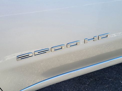 Used 2022 GMC Sierra 2500 SLE w/ Remote Start Package image 9