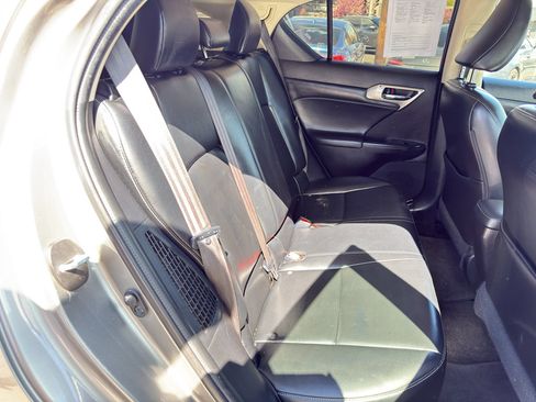 Used 2017 Lexus CT 200h w/ Accessory Package 2 FWD image 19