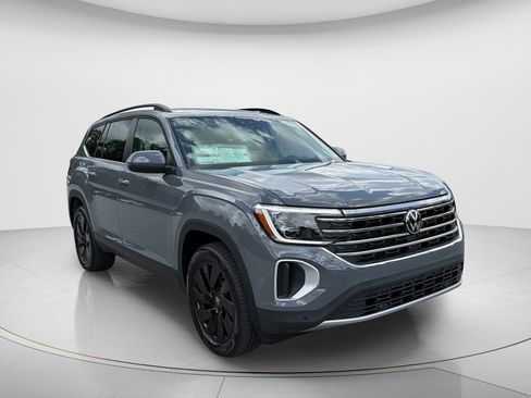 New 2026 Volkswagen Atlas SE FWD image 3