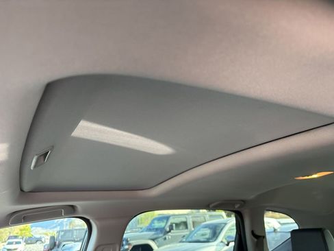 Used 2021 Honda CR-V EX-L image 6