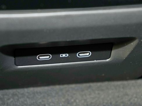 New 2026 Porsche Macan 4 Electric AWD/4WD image 36